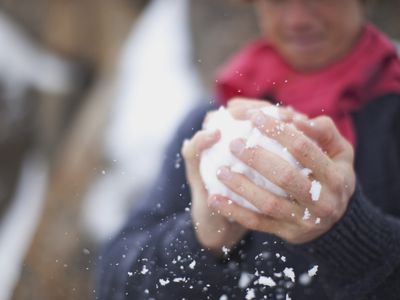 Making a snowball, chamonix, france