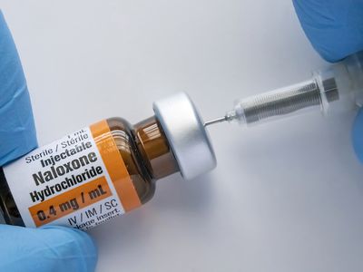 Naloxone vs. Naltrexone: Similarities & Differences