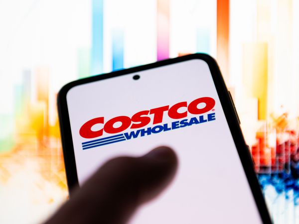  a Costco Wholesale logo seen displayed on a smartphone